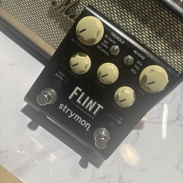 Strymon FLINT (V1)トレモロ & リバーブ maxresdefault.jpg